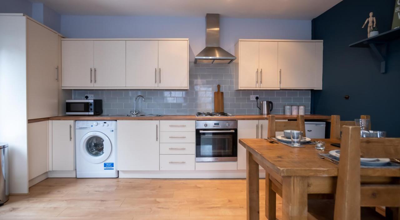 Lovely Coach House With Free Parking Holiday home *