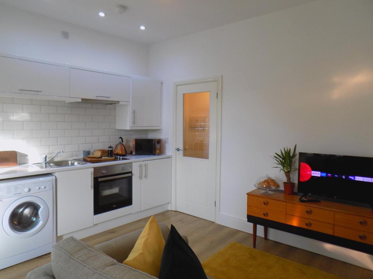 Mimosa 4 * Cardiff