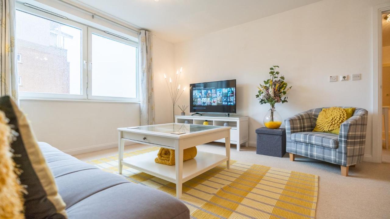 Apartment Hansen Court - Stylish Bay With Parking And River Views Cardiff