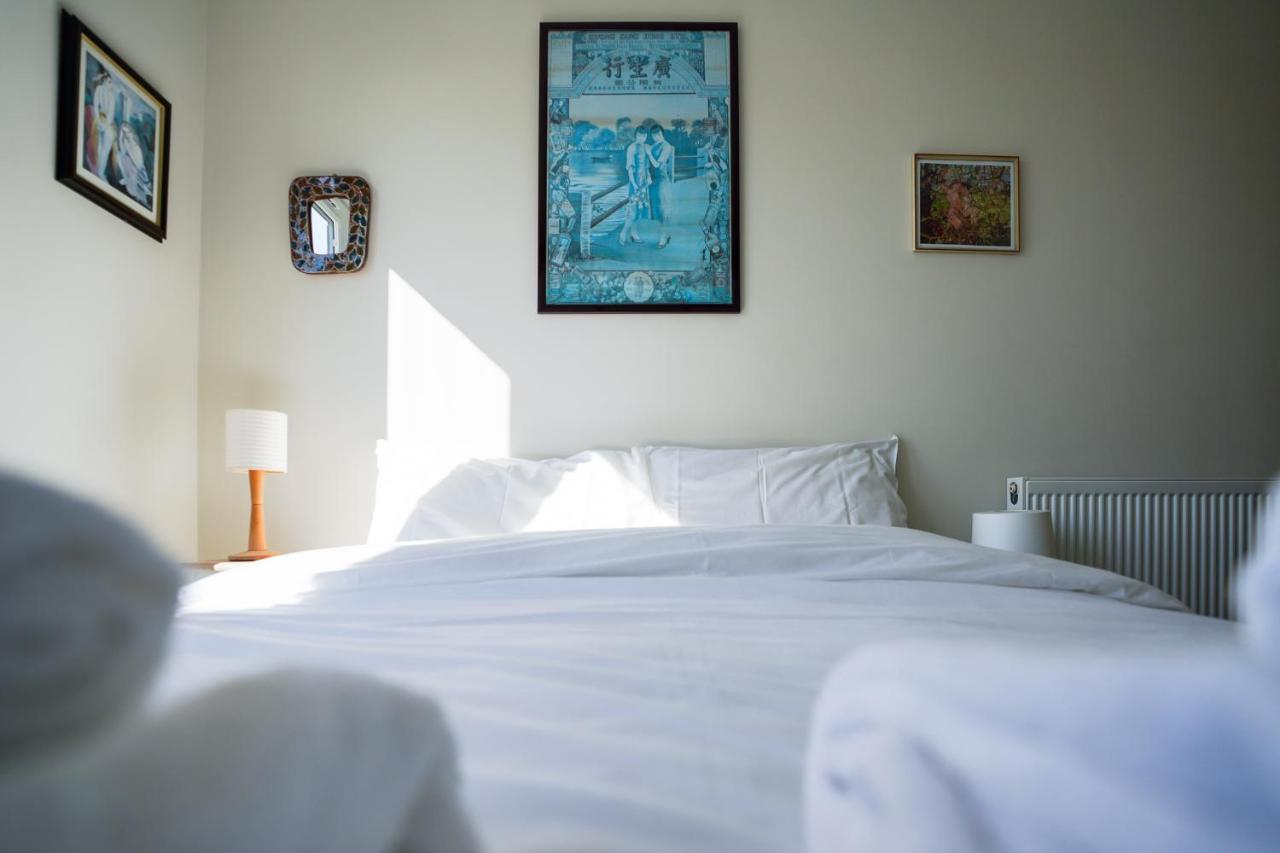 Royal Stuart Lane - Townhouse By The Bay With Parking Holiday home Cardiff