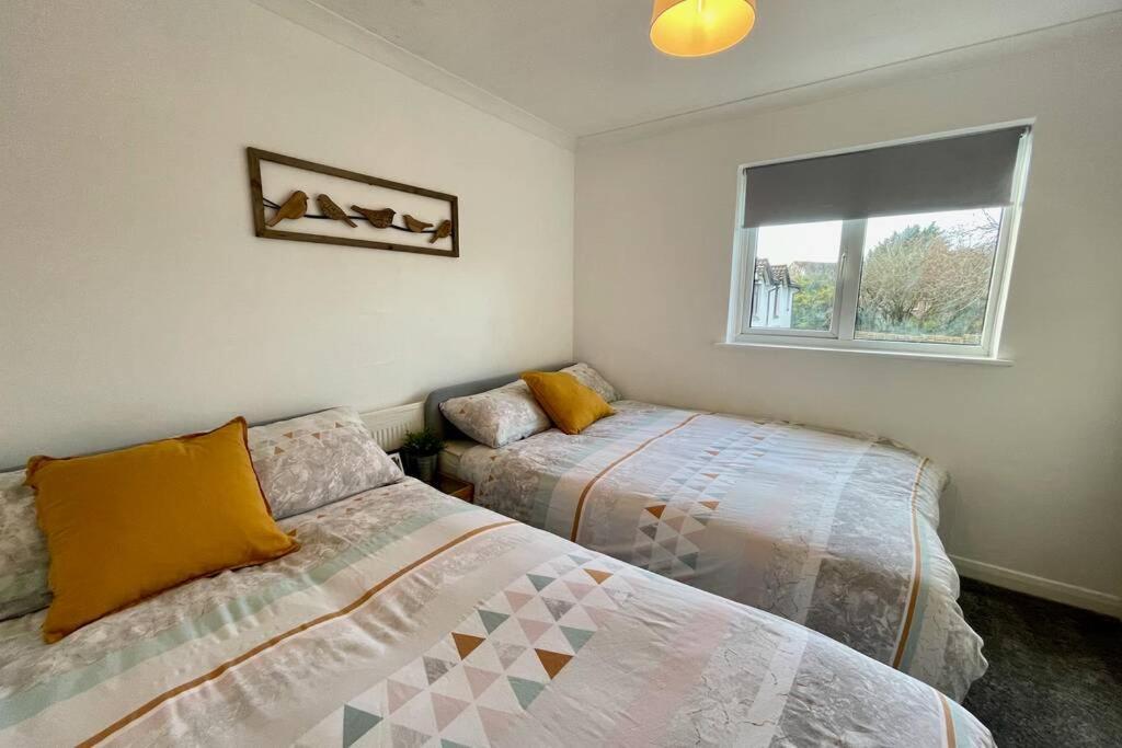 House Near Llandaff For Up To 6 With Parking Holiday home Cardiff