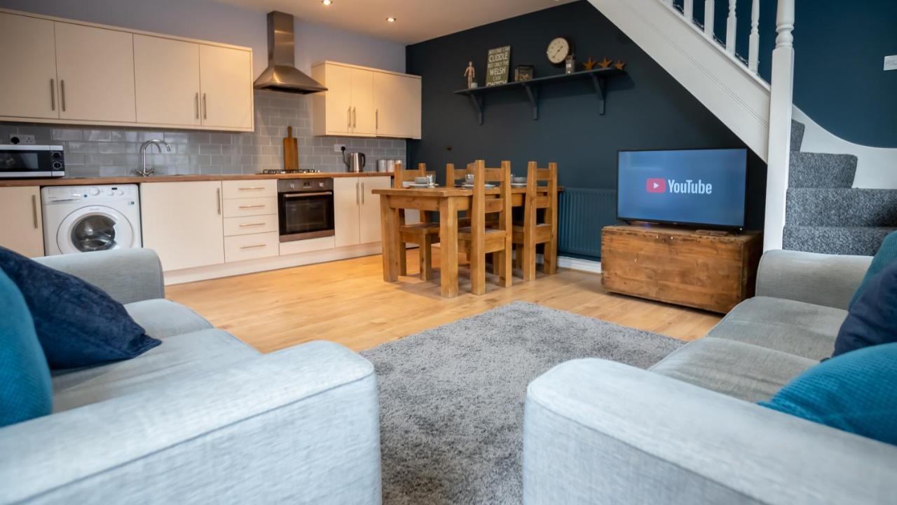 Lovely Coach House With Free Parking Holiday home Cardiff