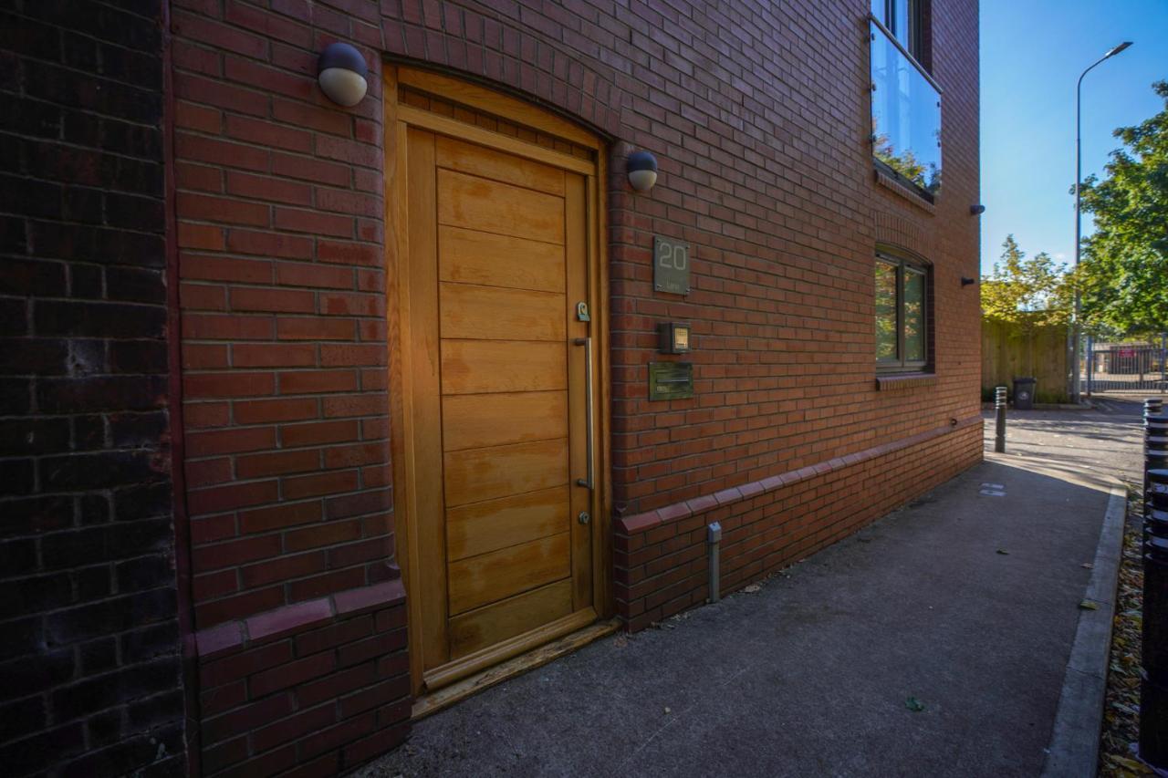 Holiday home Royal Stuart Lane - Townhouse By The Bay With Parking *