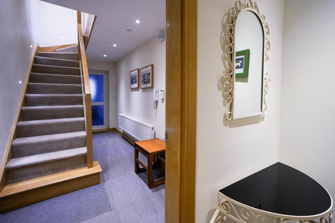 Holiday home Royal Stuart Lane - Townhouse By The Bay With Parking Cardiff