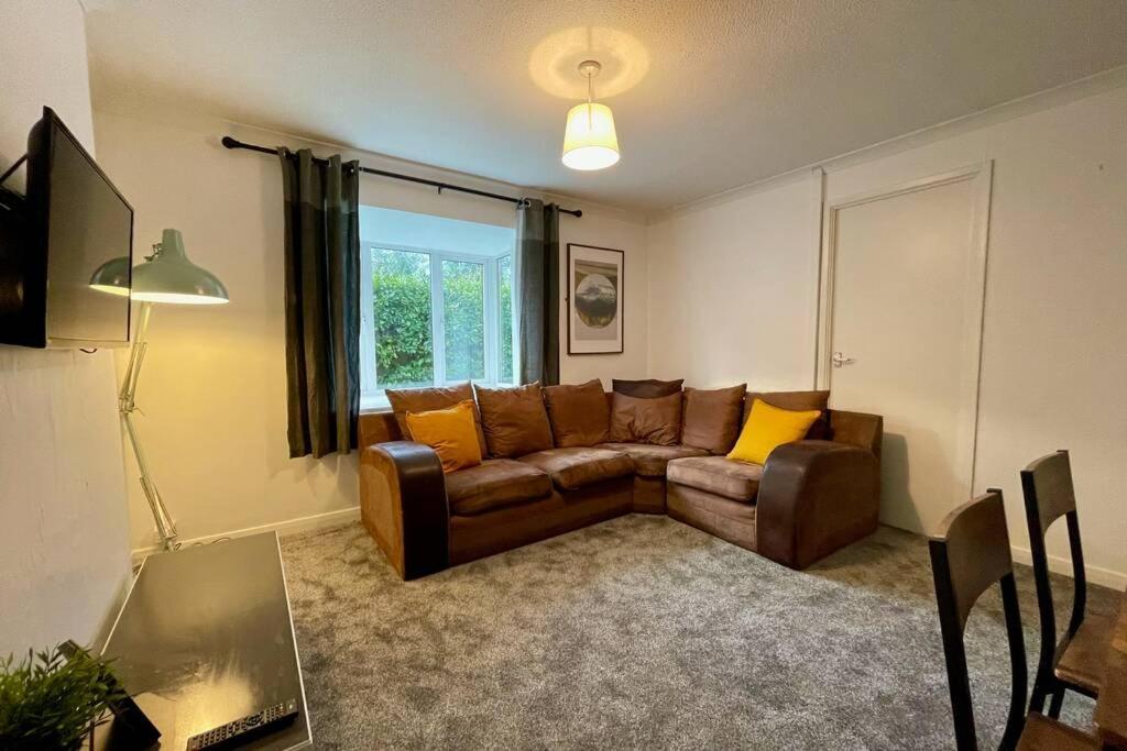 House Near Llandaff For Up To 6 With Parking Cardiff