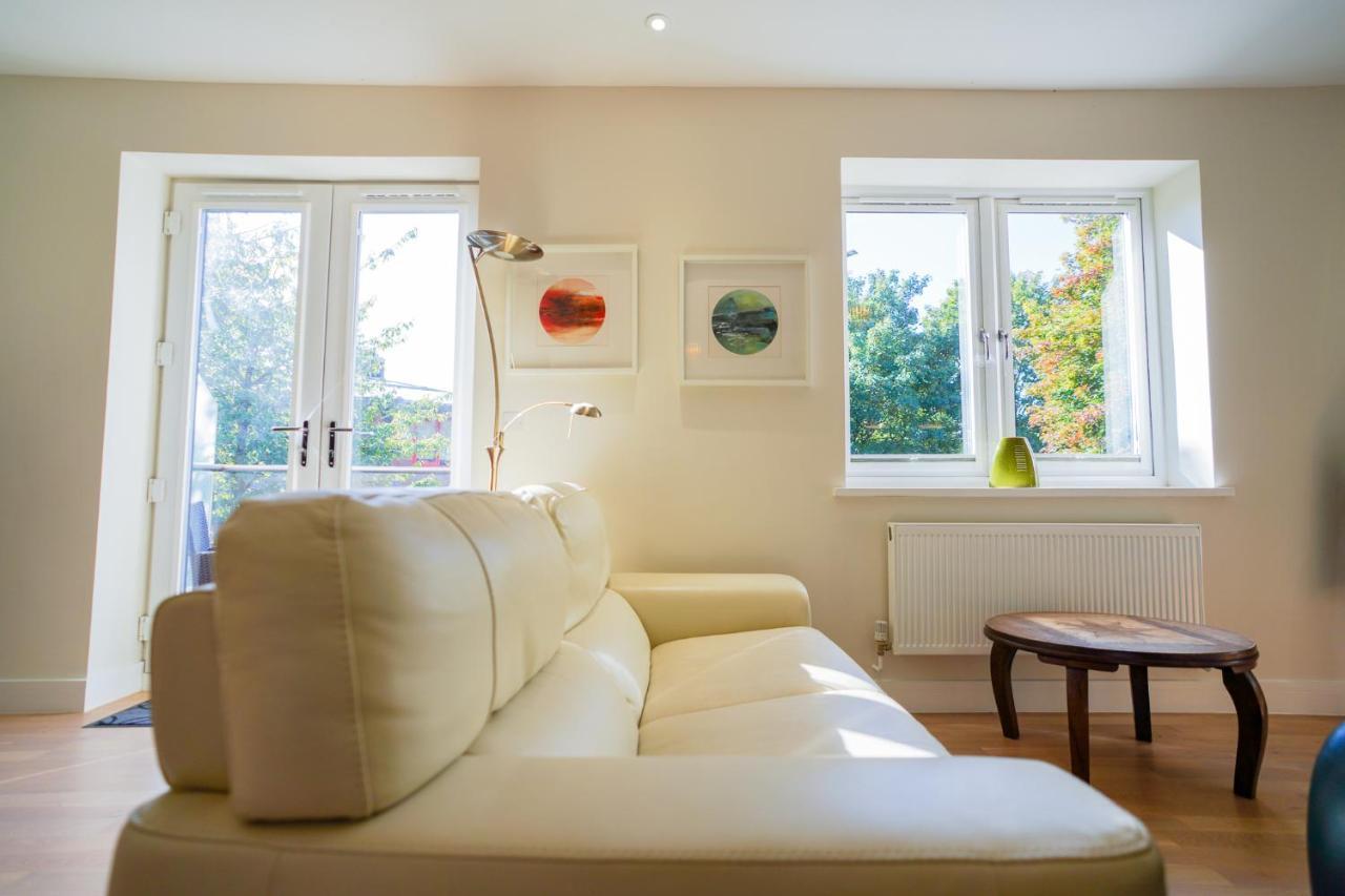 Royal Stuart Lane - Townhouse By The Bay With Parking Holiday home *