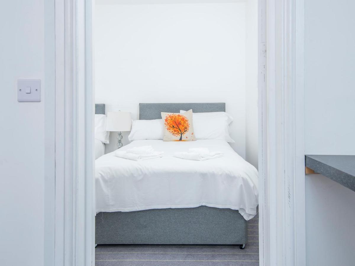 Apartment Pass The Keys Modern & Light 2 Bedroom In Canton