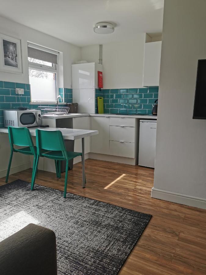 Stylish Bungalow, Close To Centre * Cardiff