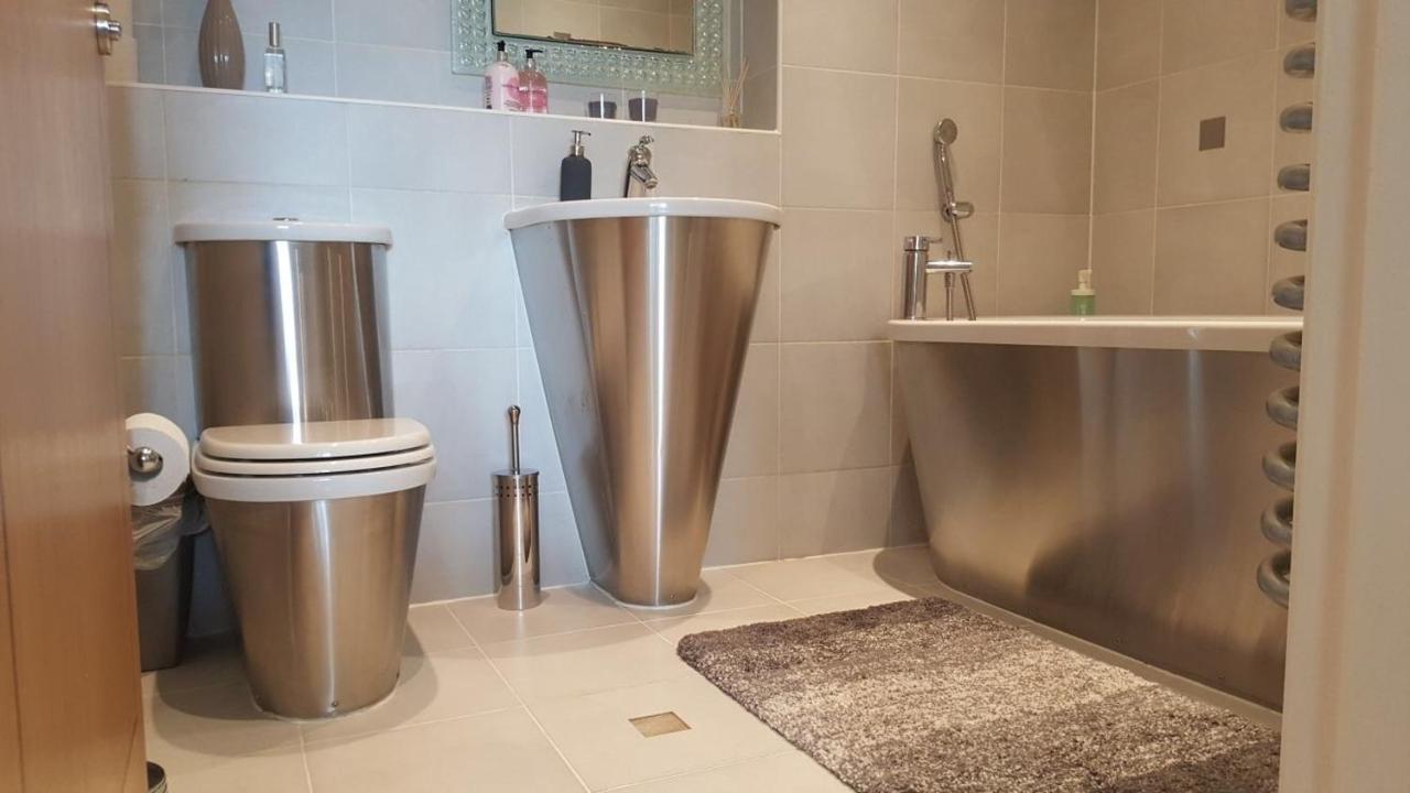 Sky Night Serviced Apartment