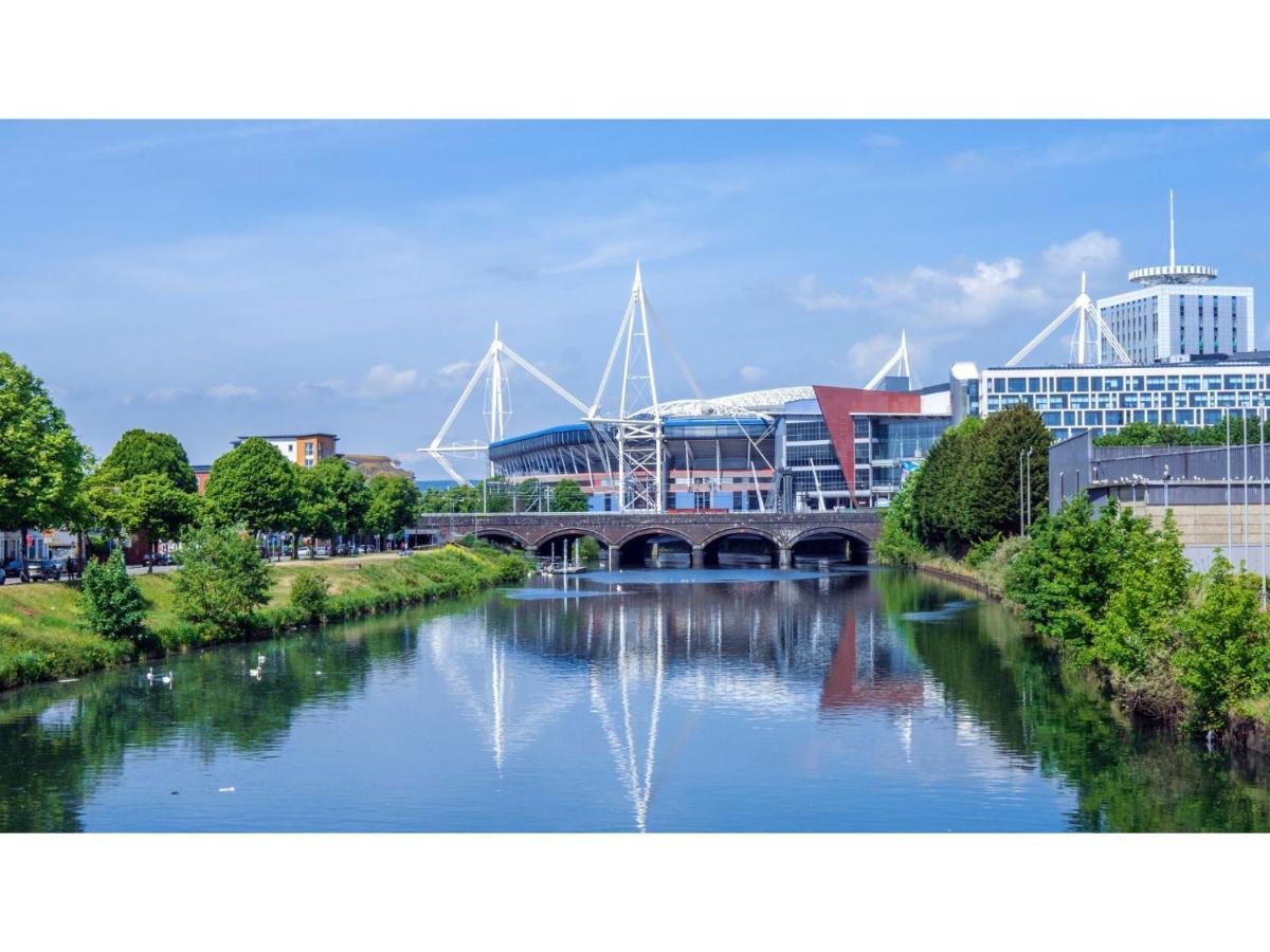 Pass The Keys Modern & Light 2 Bedroom In Canton Apartment Cardiff