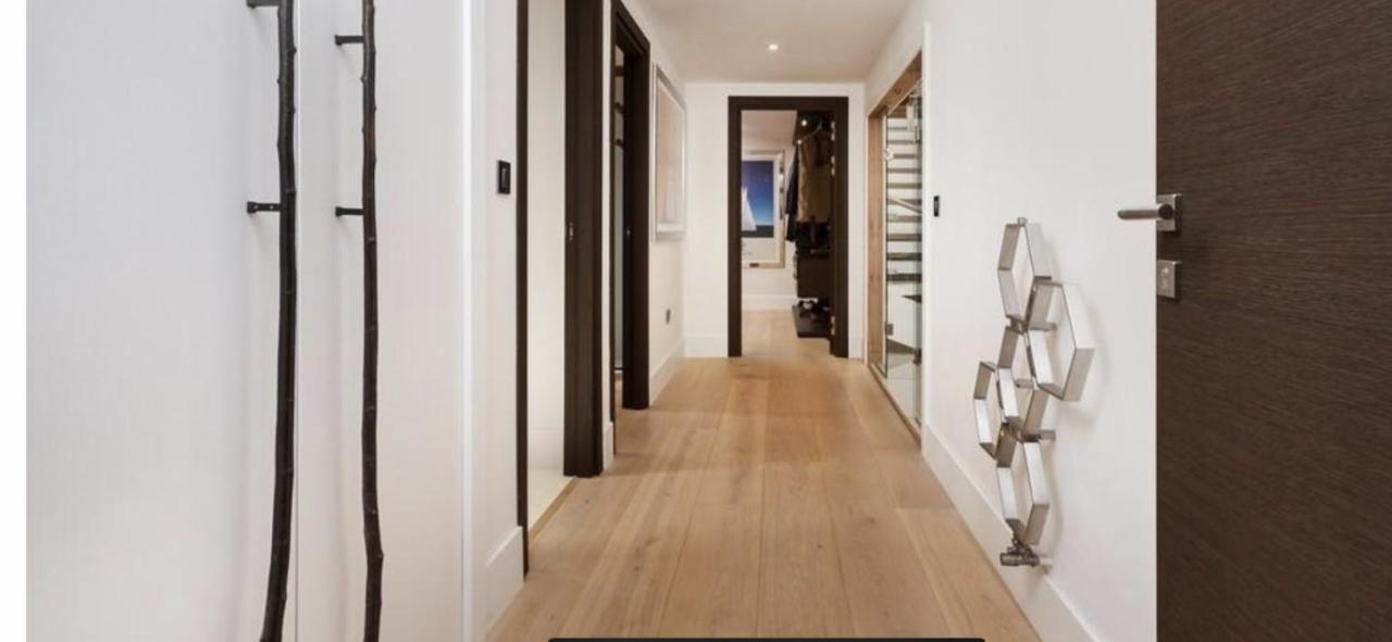 Private Spa, Steam Room, Sauna, Large Hot Tub And Gym In Stunning 3 Bedroom Apartment *