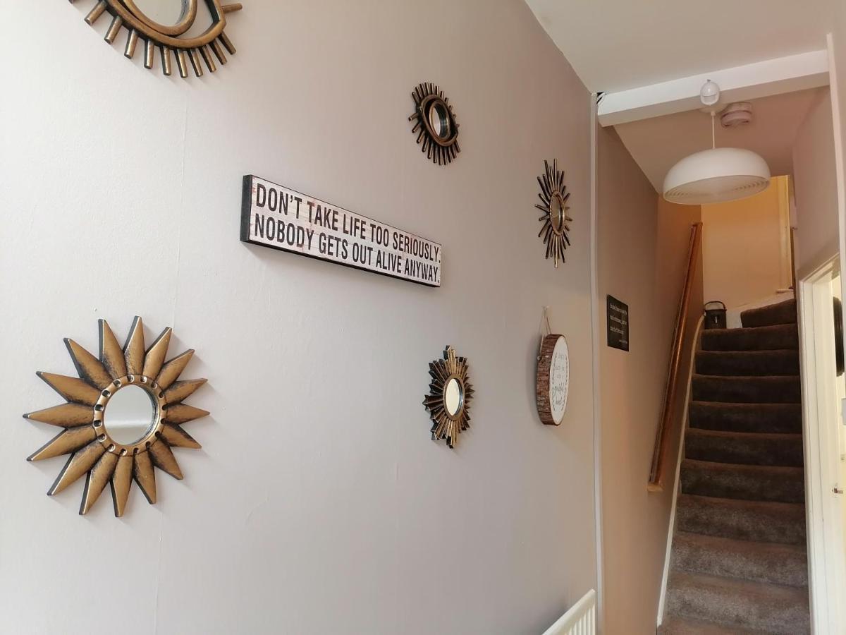 Tynant House- Modern 3 Bed House- Centre And Free Parking Holiday home Cardiff
