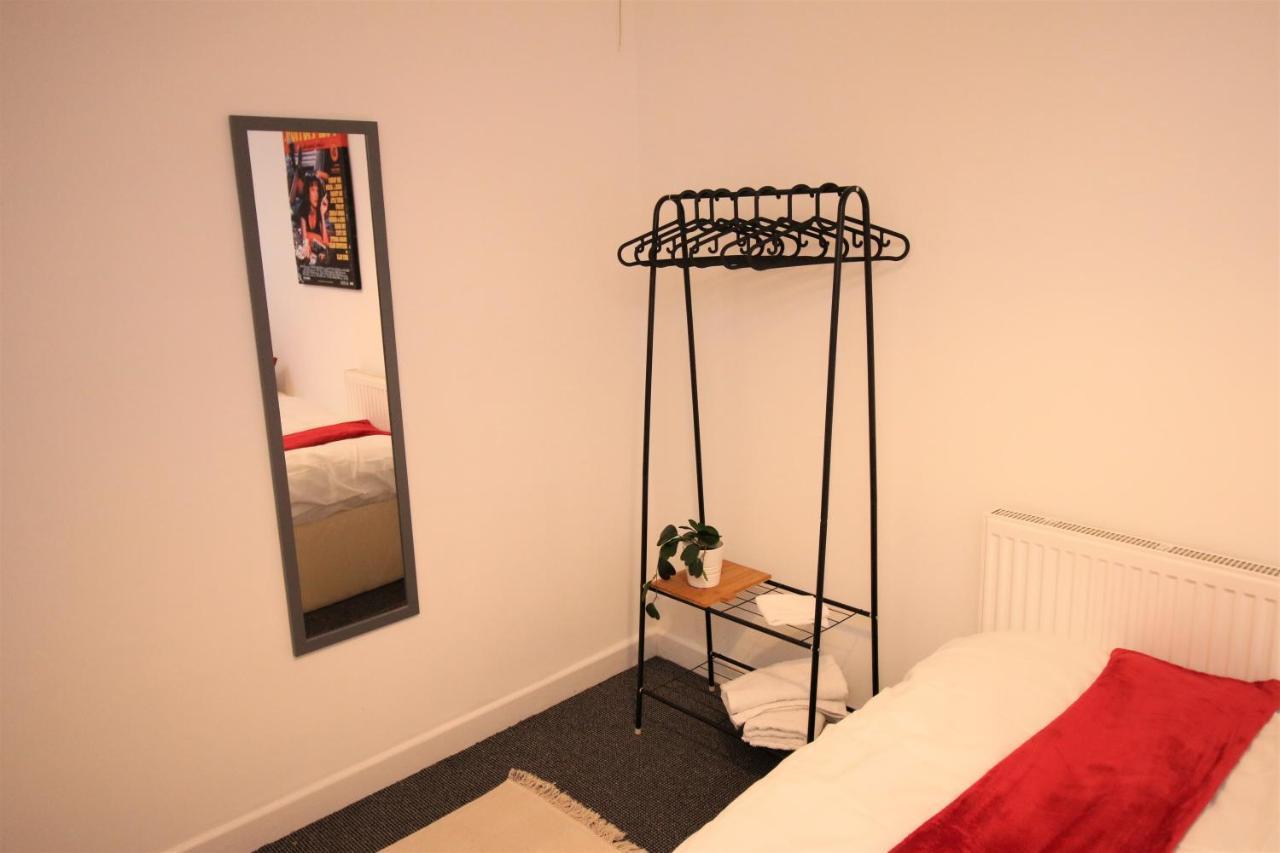 Apartment Thesiger Court - Free Private Parking - By Promise *