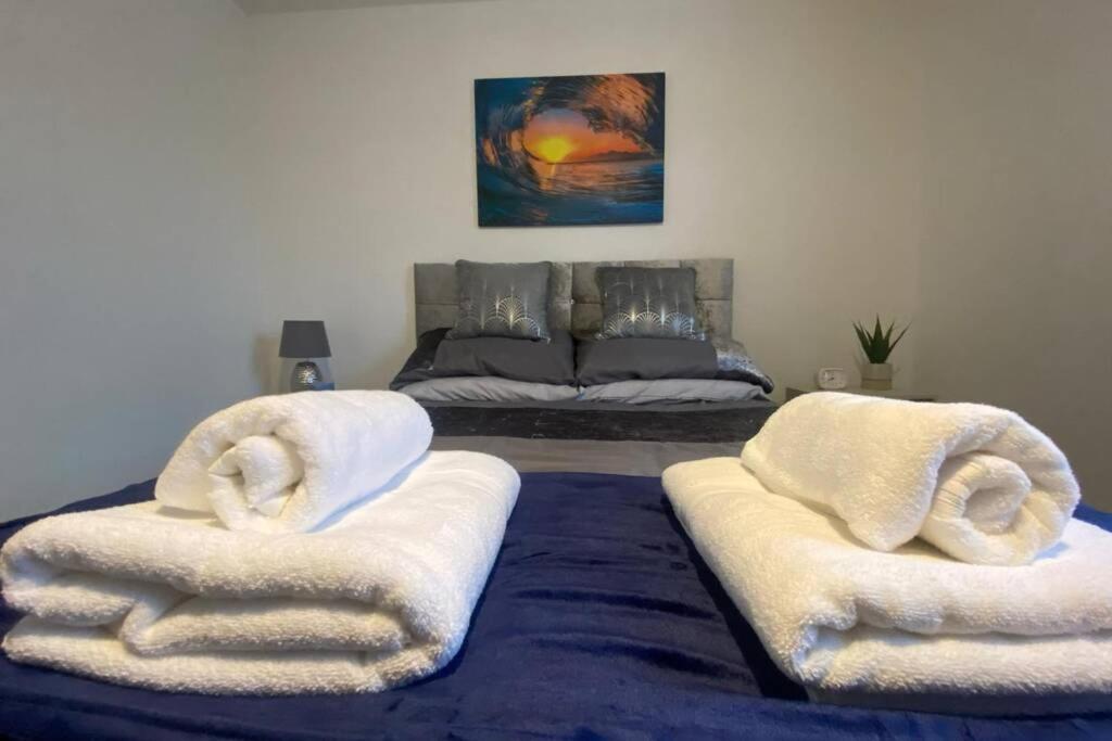 The Onyx - 1 Bed W/ Free Parking