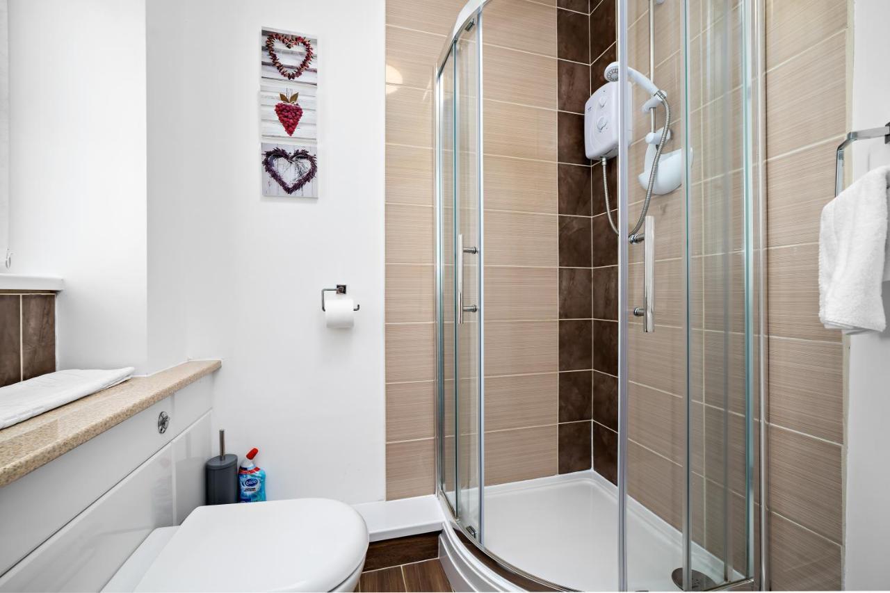Apartment In Canton St John's Court *