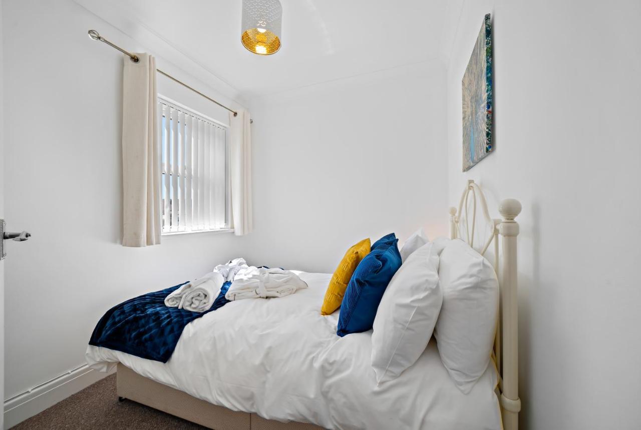 In Canton St John's Court Apartment Cardiff