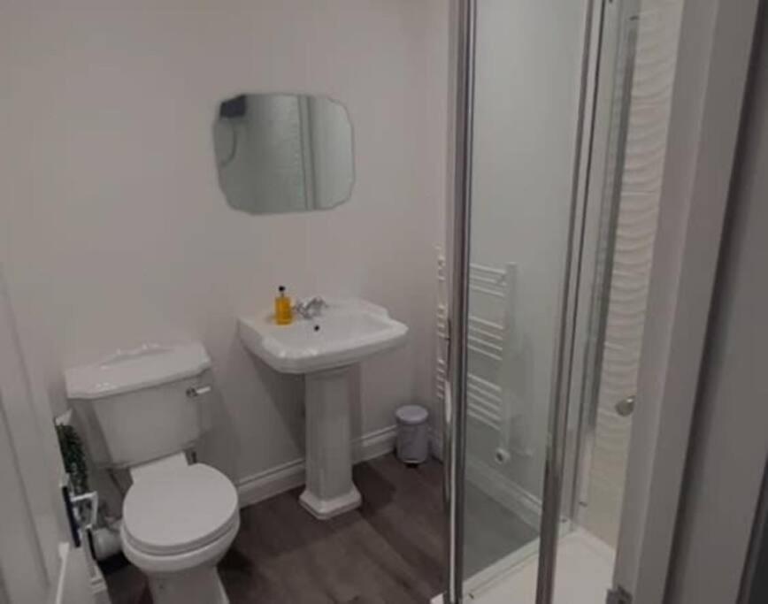 18 North Road Flat 1 By Mia Living Free Parking On Site * Cardiff
