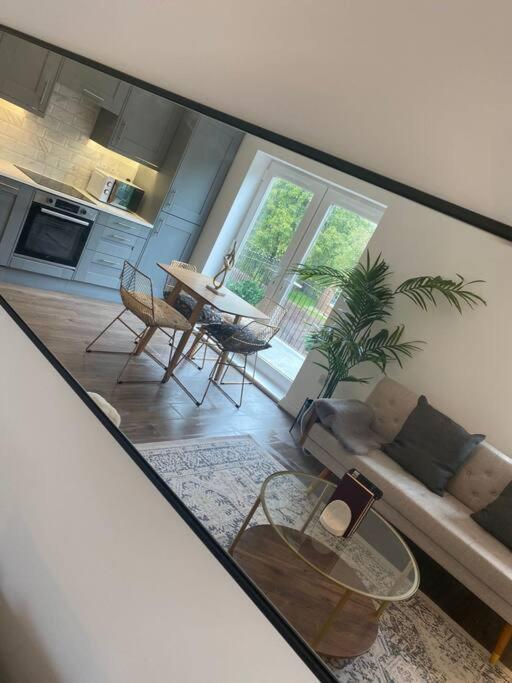 18 North Road Flat 2 By Mia Living Free Parking On Site Apartment *