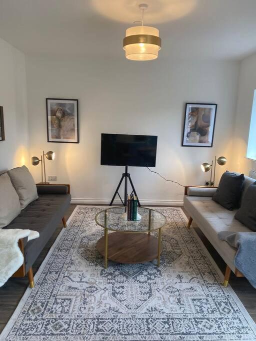18 North Road Flat 2 By Mia Living Free Parking On Site Apartment *