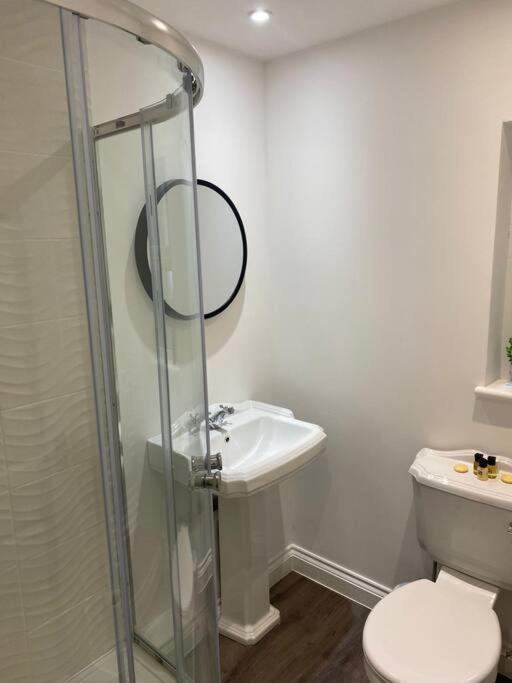 18 North Road Flat 2 By Mia Living Free Parking On Site * Cardiff