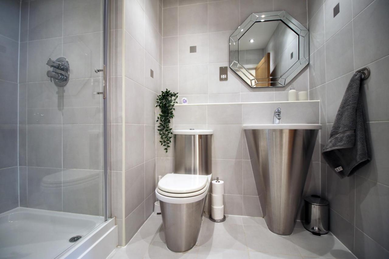 Apartment The View - Long Offer - Modern And Parking By Cto Serviced Cardiff