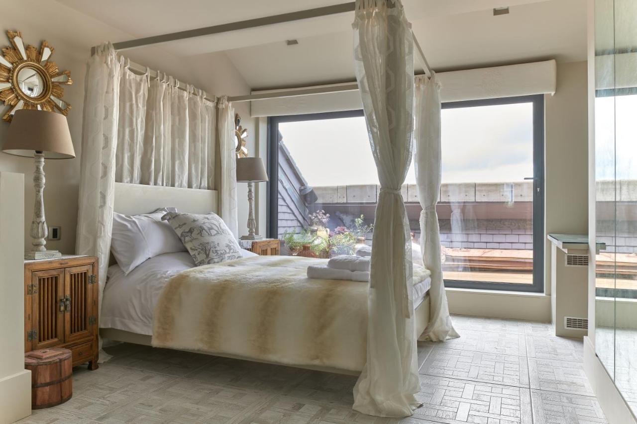 Millview - Luxury 4 Bedroom Penthouse In