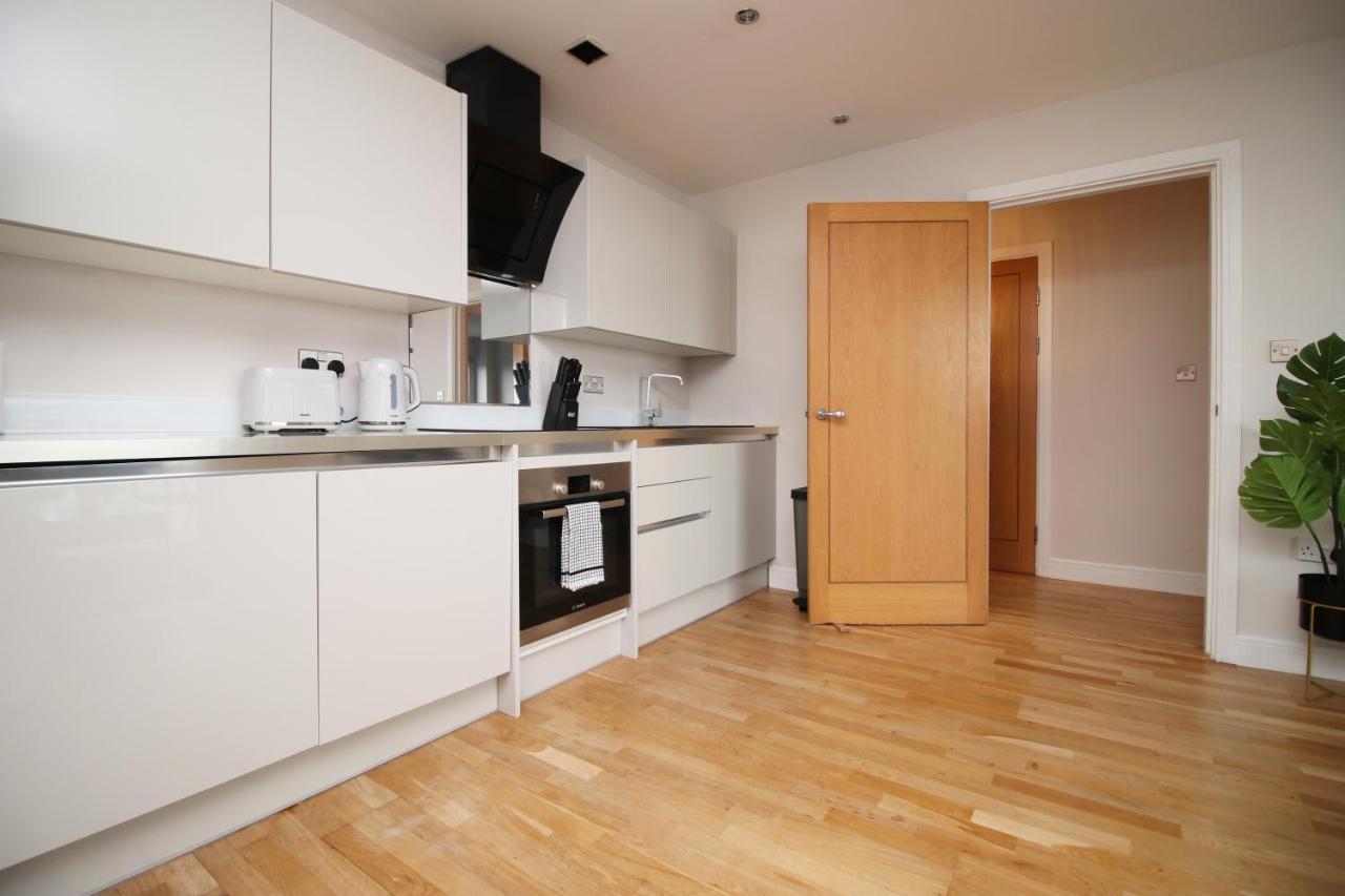 The View - Long Offer - Modern And Parking By Cto Serviced Apartment *