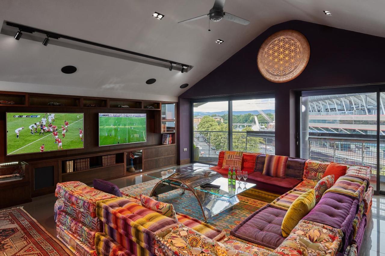 Apartment Millview - Luxury 4 Bedroom Penthouse In *