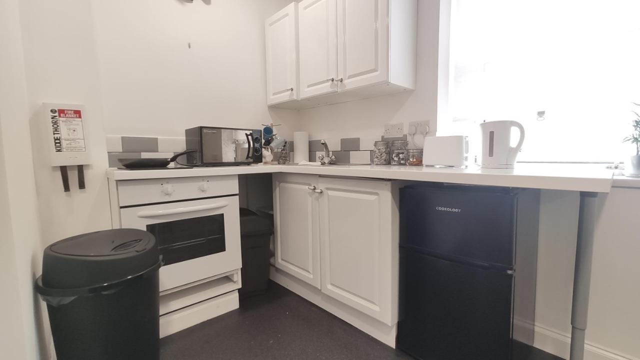 Perfect And Convenient 1 Bedroom Apartment