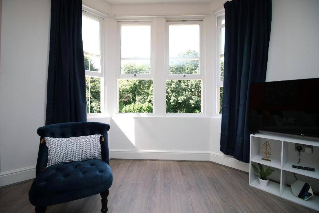 16 North Road Flat 4 By Mia Living Free Parking On Site Cardiff