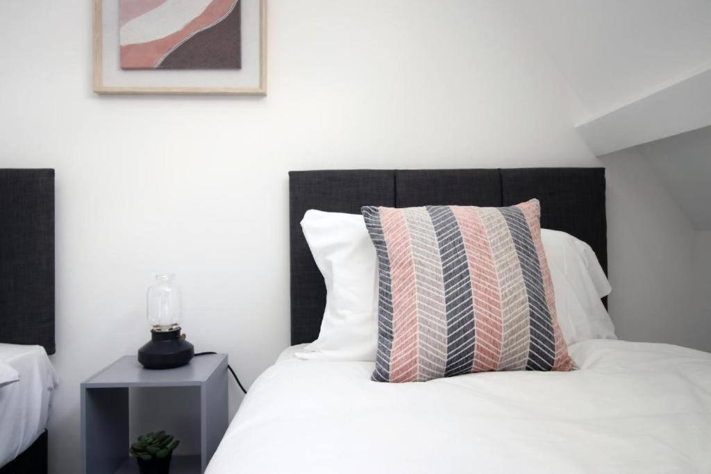 16 North Road Flat 4 By Mia Living Free Parking On Site Cardiff