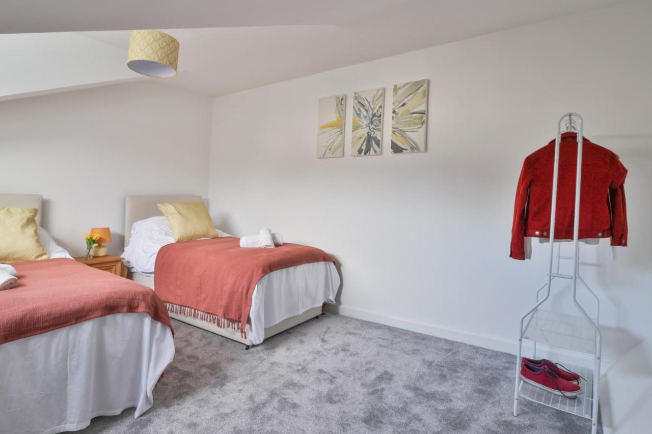 Holiday home Rumney House