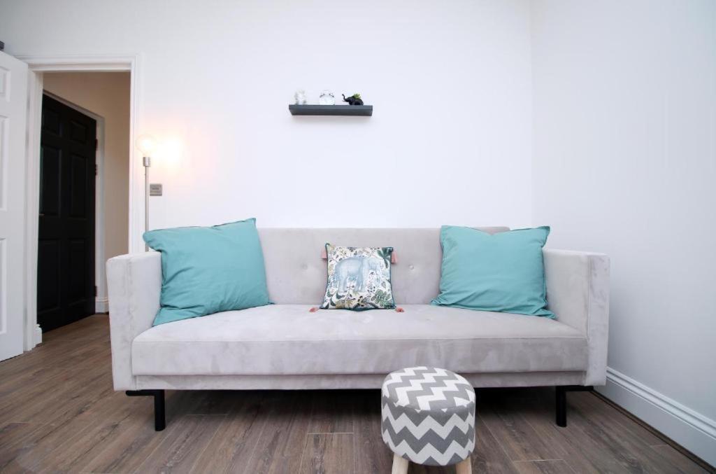 16 North Road Flat 1 By Mia Living Free Parking On Site Apartment Cardiff