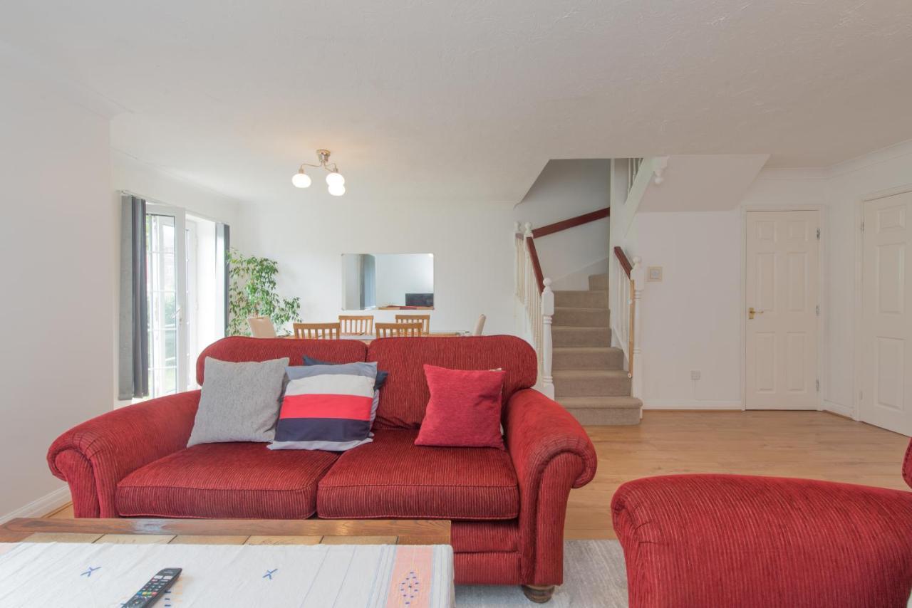 Apartment Bay Capital *