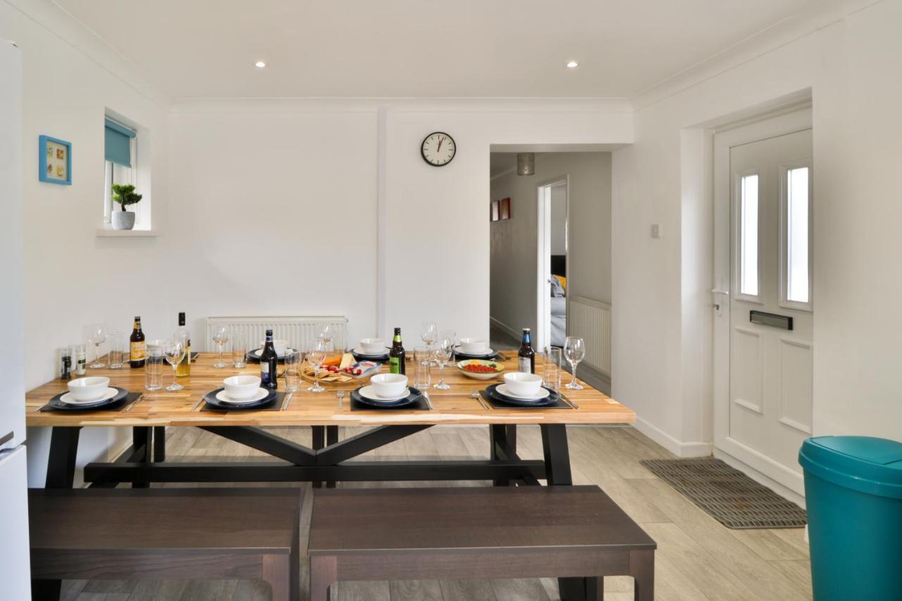 Holiday home Rumney House