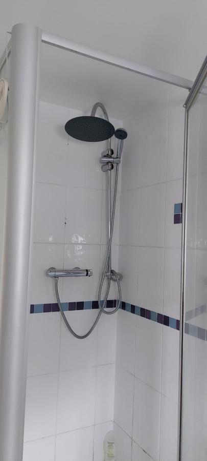 The Elms - Close To Centre Apartment *