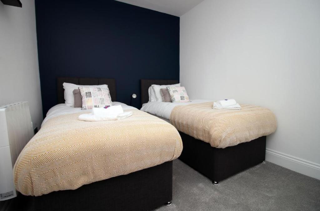 16 North Road Flat 1 By Mia Living Free Parking On Site * Cardiff