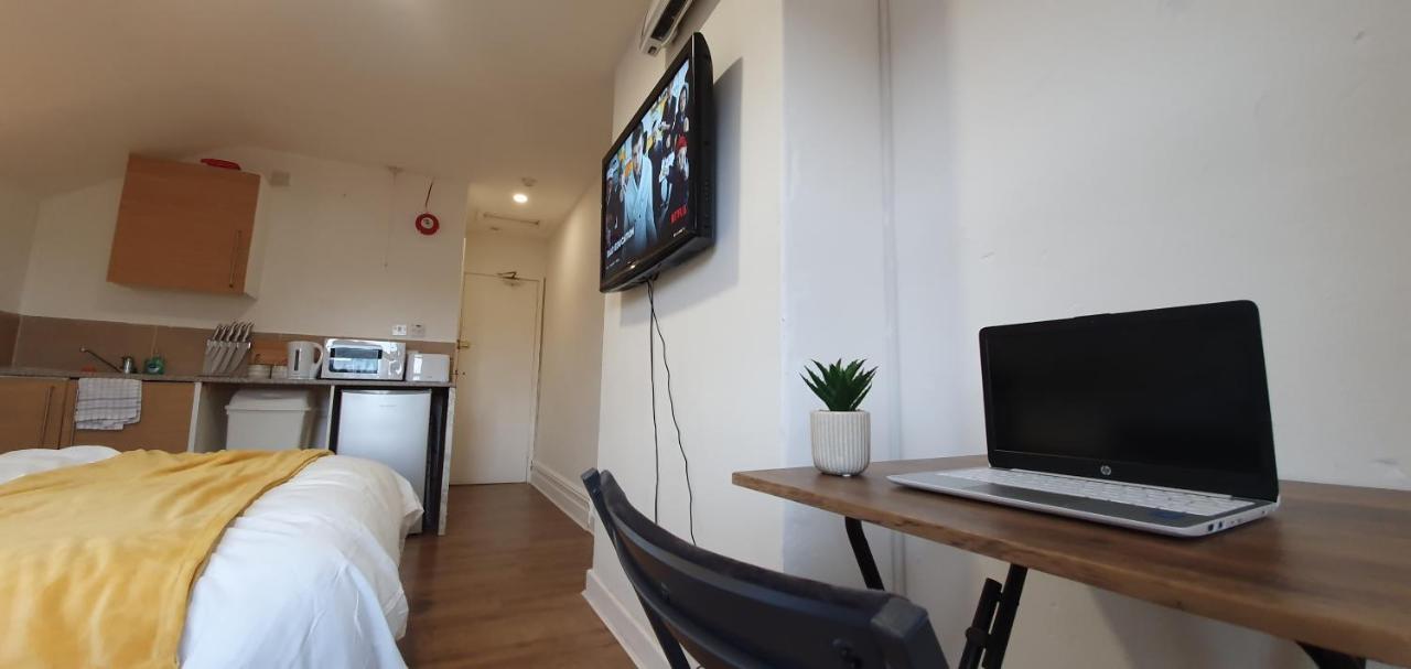 Fast Broadband, Budget Stay, Free Netflix. *