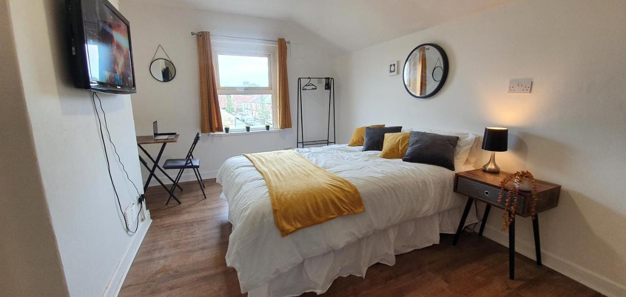 Fast Broadband, Budget Stay, Free Netflix. * Cardiff