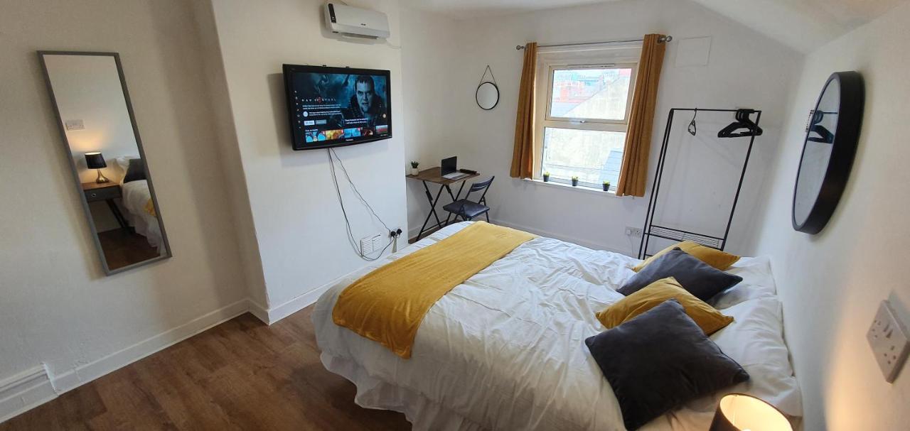 Fast Broadband, Budget Stay, Free Netflix. * Cardiff
