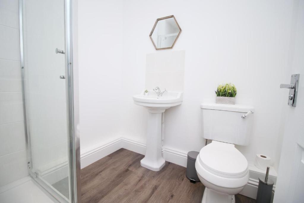 16 North Road Flat 1 By Mia Living Free Parking On Site