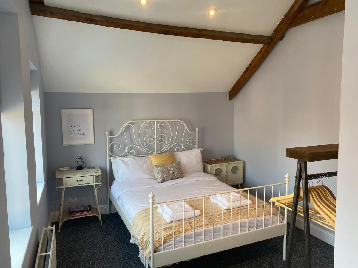 Lovely Coach House With Free Parking