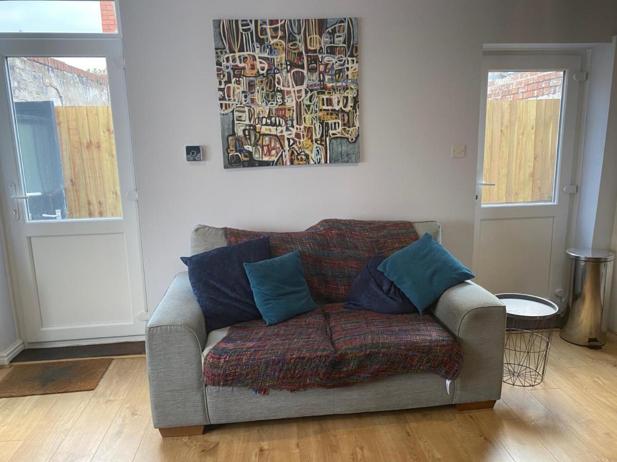 Lovely Coach House With Free Parking * Cardiff