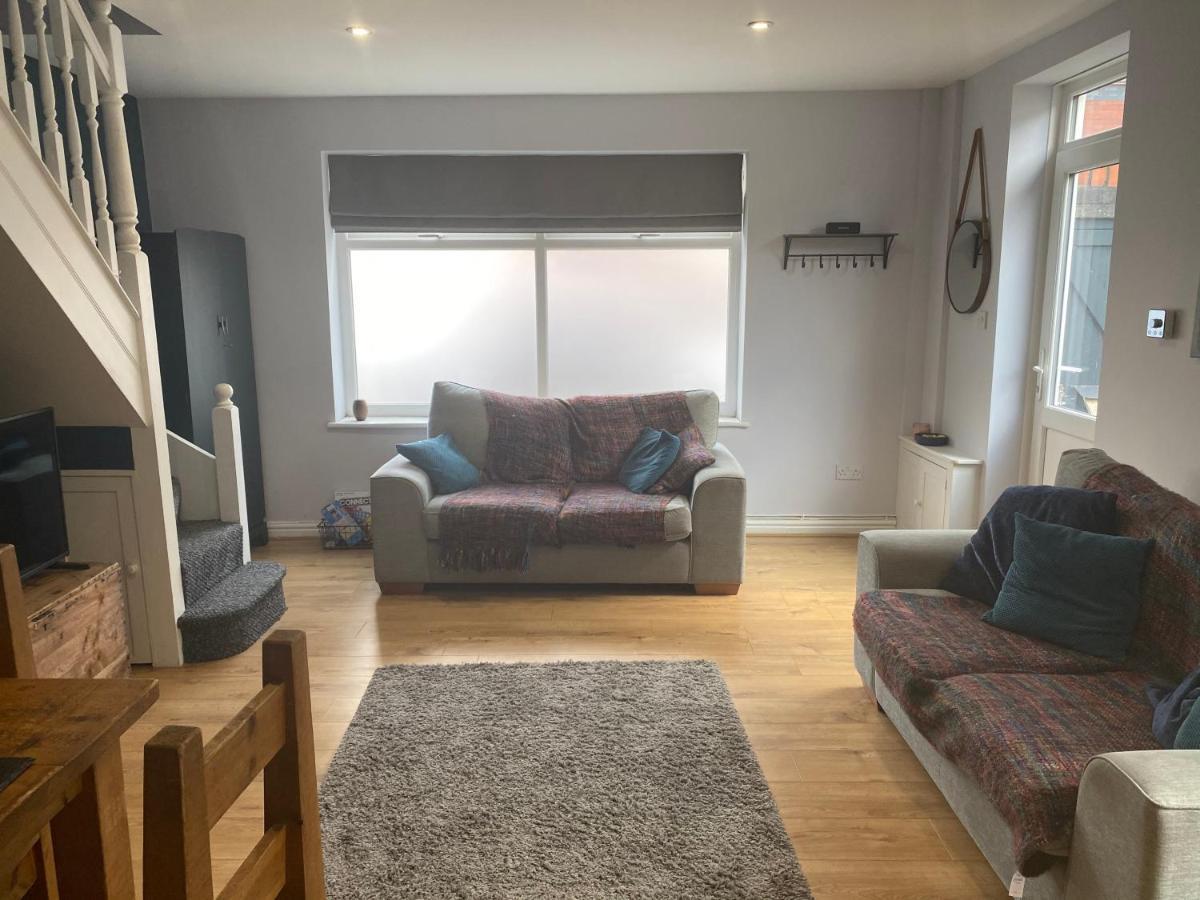 Lovely Coach House With Free Parking * Cardiff