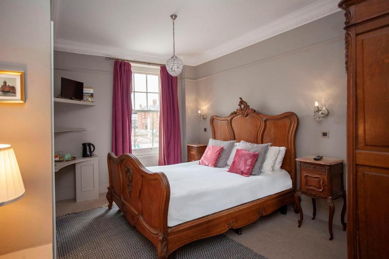 Higgihaus #5 Sleeps 14-16 Hens Stags Big Groups Holiday home