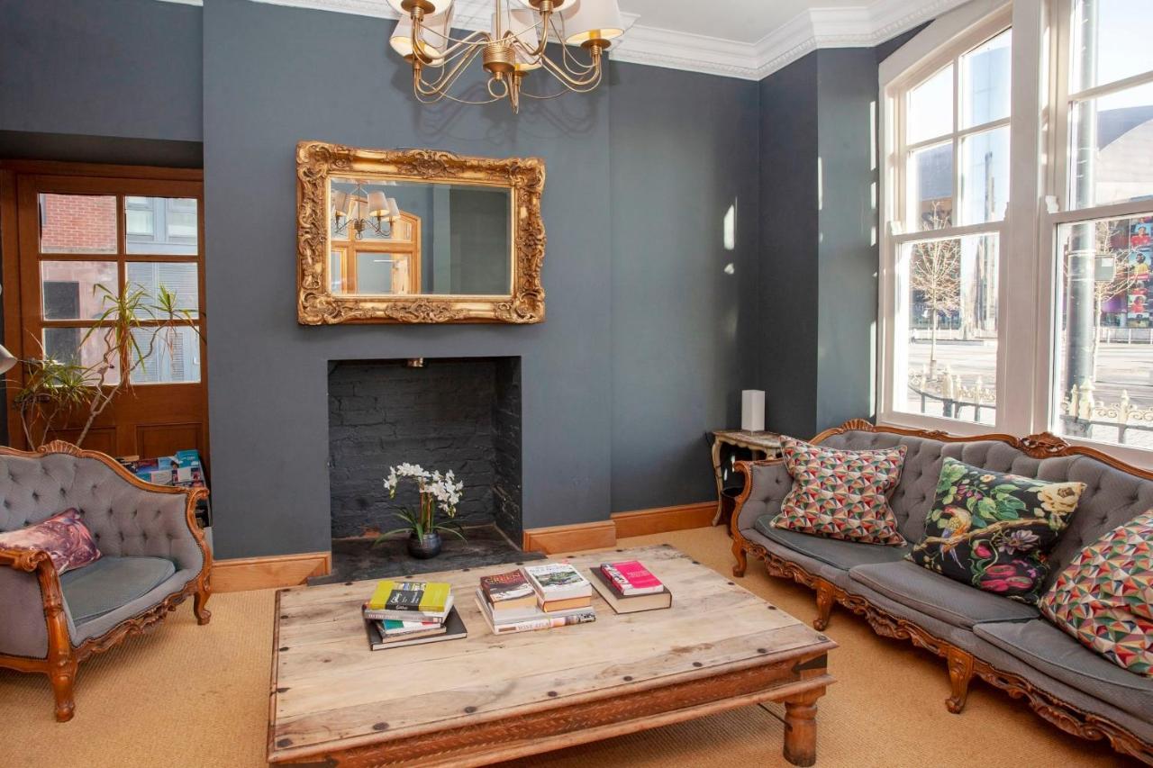 Higgihaus #5 Sleeps 14-16 Hens Stags Big Groups Holiday home *