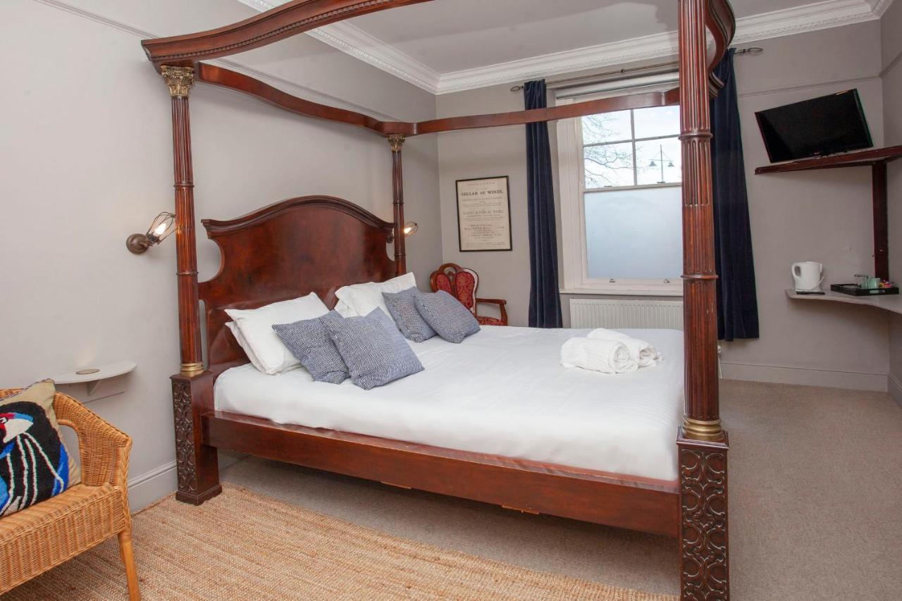 Higgihaus #5 Sleeps 14-16 Hens Stags Big Groups Holiday home *
