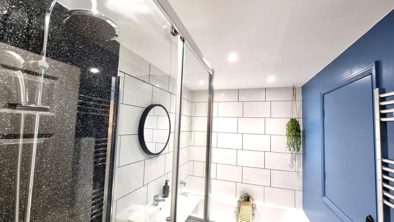 Quay House By Switchback Stays With Free Parking *