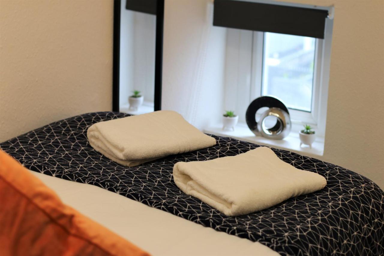 Holiday home Free Local Parking - Fast Wifi - Sleeps 10 Guests By Promise Cardiff