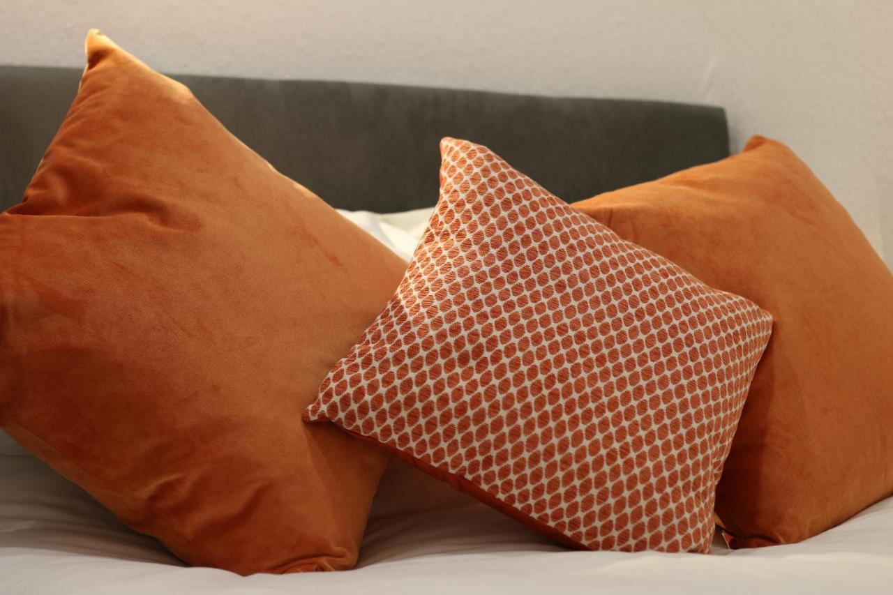 Free Local Parking - Fast Wifi - Sleeps 10 Guests By Promise * Cardiff
